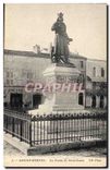 CPA Aigues Mortes La Statue de Saint Louis 