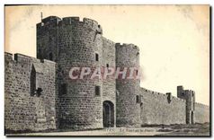 CPA Aigues Mortes La Tour et la Porte 