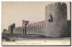 CPA Aigues Mortes Les Remparts cote est 