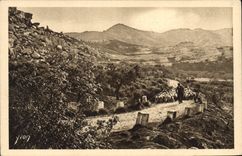 CPA Paysages et Pierres de Provence sur la route de Saint Remy aux Beaux 