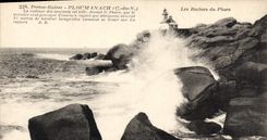 CPA Perrros Guirec Ploumanach C du N les Rochers du Phare 