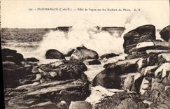 CPA Ploumanach C du N Effet de Vague sur les Rochers du Phare 