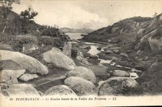 CPA Ploumanach le Moulin hante de la Vallee des Troieros 