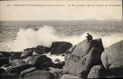 CPA Tregastel Ploumanach Cotes du Nord la Mer Curieuse effets de Vagues par gros temps 