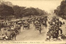 CPA Paris L'Avenue du Bois de Boulogne Retour des Courses 
