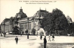 CPA Paris Le Petit Palais des Champs Elysees 