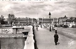 CPA Paris et ses Merveilles Le Pont et la Place de la Concorde Au centre de la place obelisque de Lo