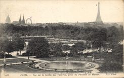 CPA Paris Vue sur le Jardin des Tuileries prise du Pavillon de Marsan Tour Eiffel