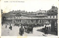 CPA Paris La Place du Palais Royal 