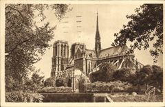 CPA Paris et ses Merveilles La Cathedrale Notre Dame vue de sud est 