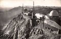 CPM Les Pyrenees l'Observatoire au sommet du Pic du Midi de Bigorre 