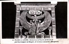 CPM Musee du Louvre Pectoral au cartouche de Ramses II Serapeum de Memphis 