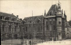 CPA Un Cote de l'Hotel de Ville 
