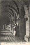 CPA Abbaye de La Grande Trappe Orne Les Religieux se tendant de l'Eglise a la Salle Capitulaire 