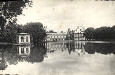 CPA Fontainebleau Le Chateau l'Etang aux Carpes et Pavillon de l'Empereur 