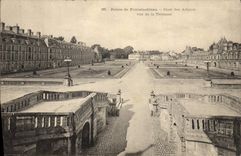 CPA Palais de Fontainebleau Cour des Adieux vue de la Terrasse 