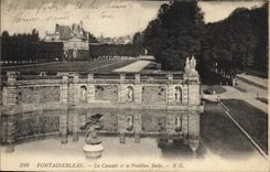 CPA Fontainebleau La Cascade et le Pavillon Sully 