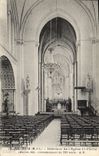 CPA Saumer M et L Interieur de l'Eglise St Pierre 