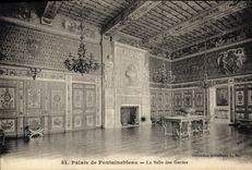 CPA Palais de Fontainebleau La Salle des Gardes 
