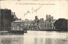 CPA Palais de Fontainebleau Etang des Carpes et le Palais 