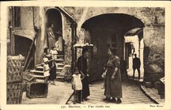 CPA Menton Une Vieille rue 