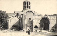 CPA Arles Chapelle des Alyscamps 