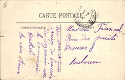 CPA Arles Arlesiennes aux Alyscamps 