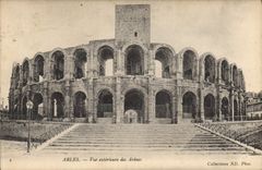 CPA Arles Vue exterieure des Arenes 