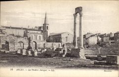 CPA Arles Le Theatre Antique 