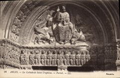 CPA Arles La Cathedrale Saint Trophime 