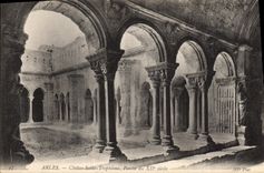 CPA Arles Cloitre Saint Trophime 