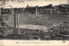 CPA Arles Vue d'ensemble des Ruines du Theatre Antique 