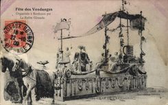 CPA Organisee a Bordeaux par La Petite Gironde Fete des Vendanges Char de l'Armagnac