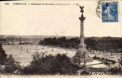 CPA Bordeaux Monument des Girondins 