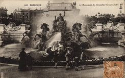 CPA Bordeaux Le Monument des Girondins Groupe Sud 