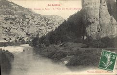 CPA La Lozere Gorges du Tarn Le Tarn aux Beaumes Hautes 