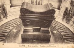 CPA Paris Les Invalides Tombeau de Napoleon 1er