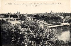 CPA Paris Panorama sur la Seine vers l'lle de la Cite Notre Dame et le Pantheon a droite 
