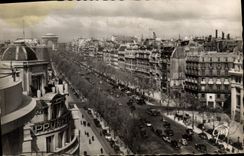 CPA Paris et ses Merveilles Avenue des Champs Elysees Vue generale 