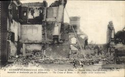 CPA Guerre Europeenne 1914 1915 Le Crime de Reims Maison Niles Rue St Andre incendie et bombardee pa