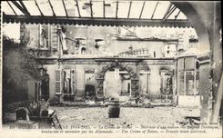 CPA Guerre Europeenne 1914 1915 Le Crime de Reims Interieur d'une maison rue Eugene Desteuquer bomba