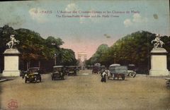 CPA Paris L'Avenue des Champs Elysees et les Chevaux de Marly 