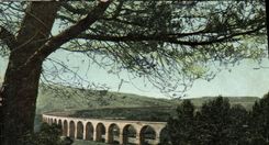 CPA Aix en Provence Viaduc du chemin de fer et la vallee