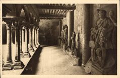 CPA Aix en Provence B du R Cathedrale Saint Sauveur interieur du Cloitre une Galerie 