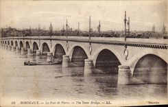 CPA Bordeaux le Pont de Pierre 