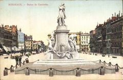 CPA Bordeaux Statue de Gambetta 