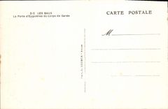 CPA Les Baux La Porte d'Eyguleres du corps de Garde