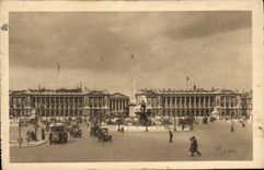 CPA Paris La Place de la Concorde Les Fontaines et l'Obelisque de Louqsor Au fond la rue Royale et l
