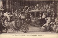 CPA Musee de Versailles Voiture du Mariage de Napoleon I 