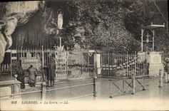 CPA Lourdes La Grotte 